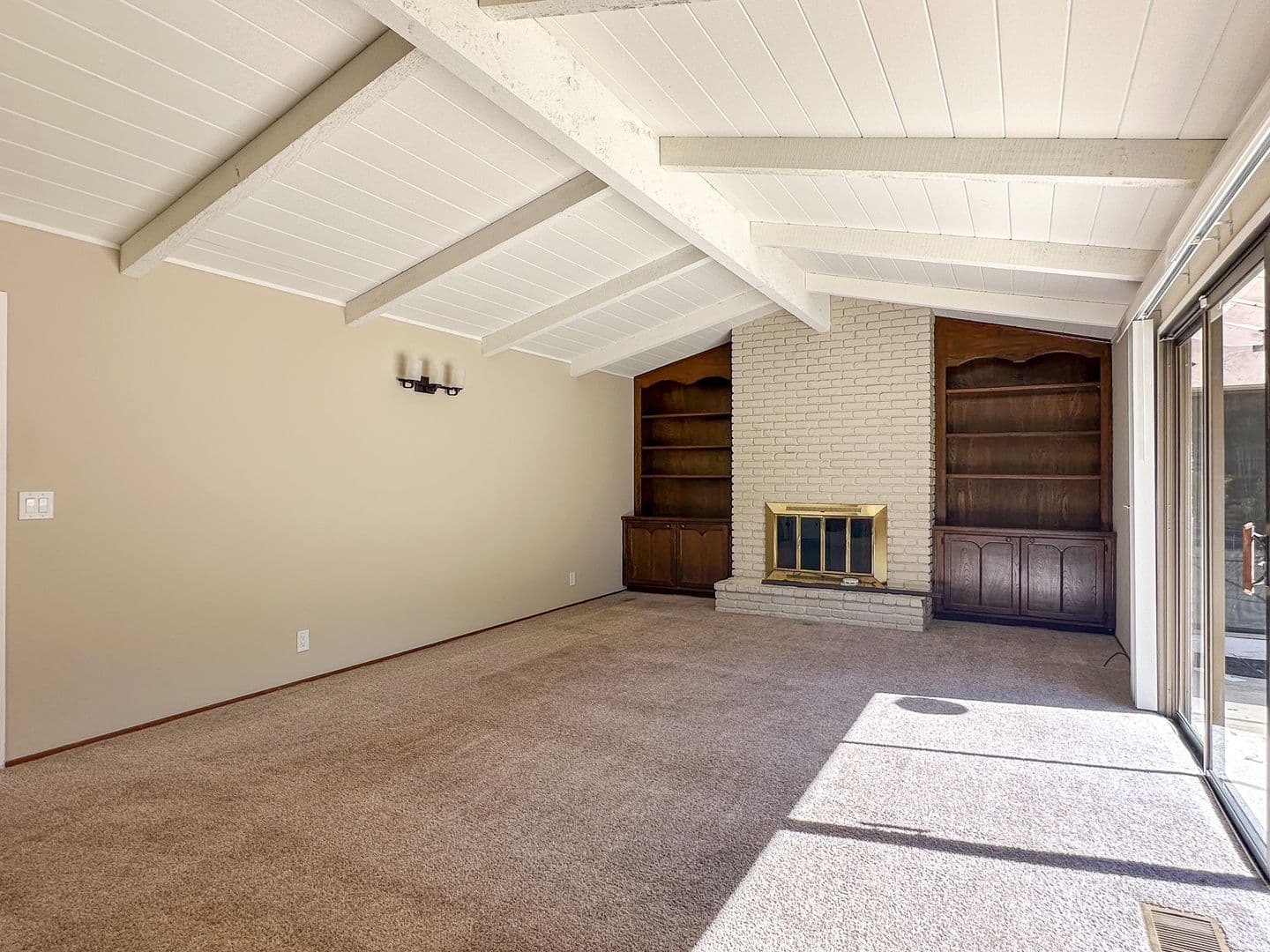 Saratoga House: 18530 Rancho Las Cimas Way