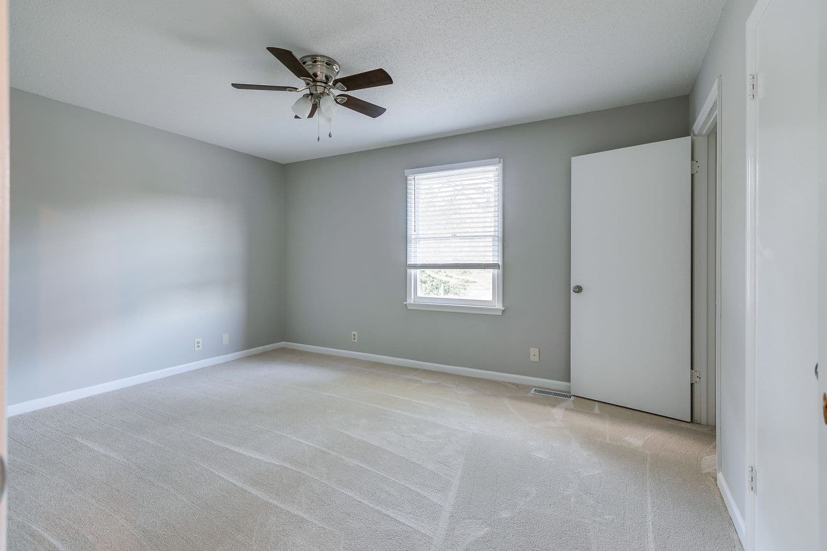 Columbia Townhome: 1023 Chicasaw Trail