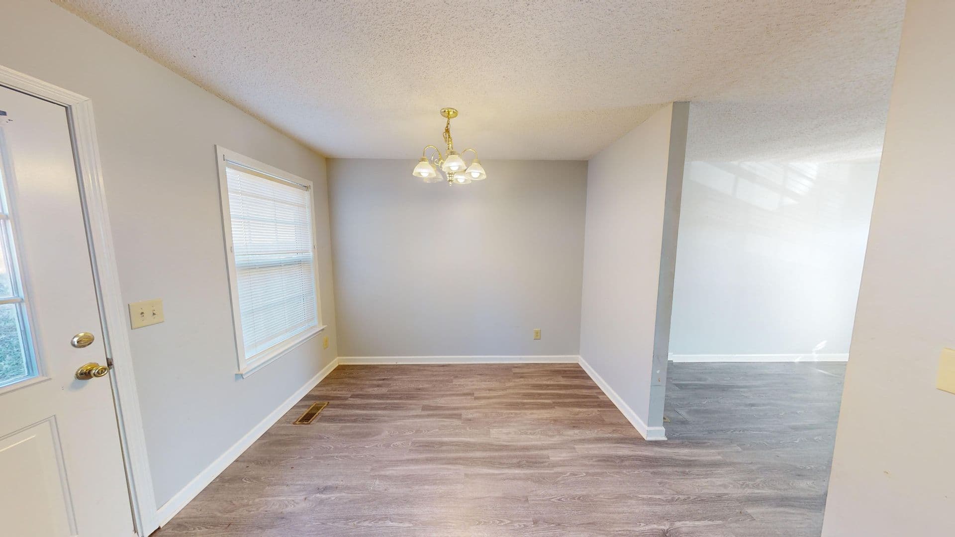 Columbia Townhome: 656 Wilderness Trail