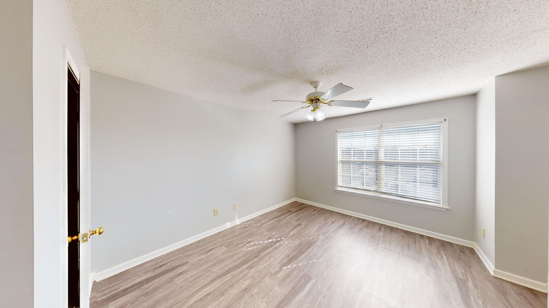 Columbia Townhome: 656 Wilderness Trail