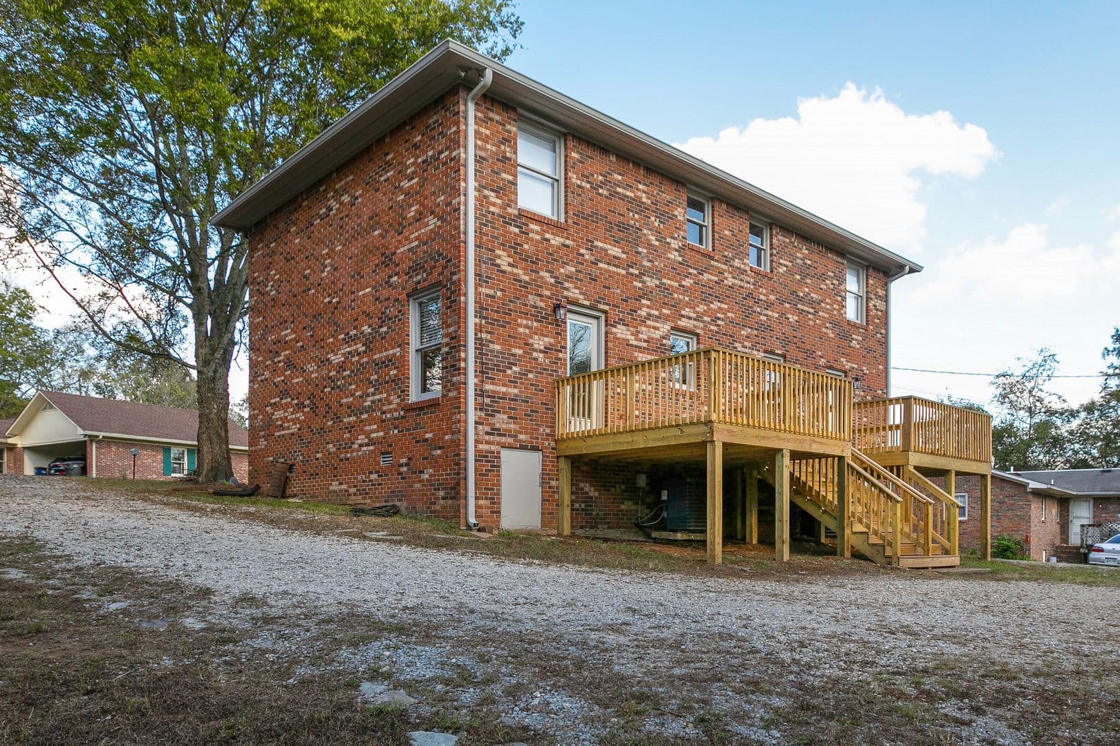 Columbia Townhome: 1023 Chicasaw Trail