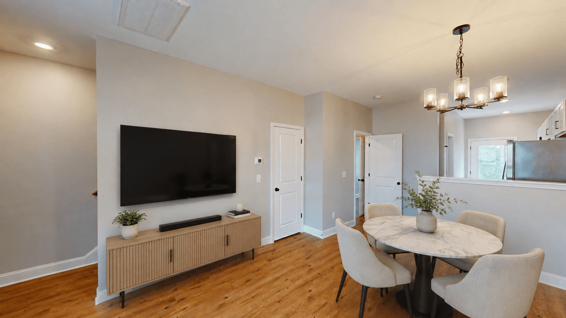 Columbia Townhome: 856 levitan drive