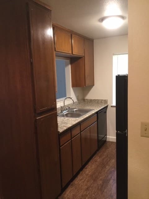 Clovis Apartment: 740 Villa Avenue