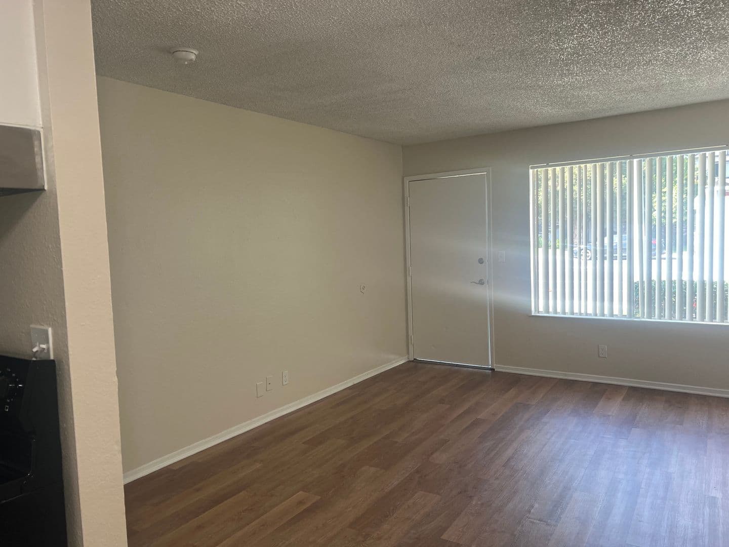 Clovis Apartment: 2823 Willow Ave