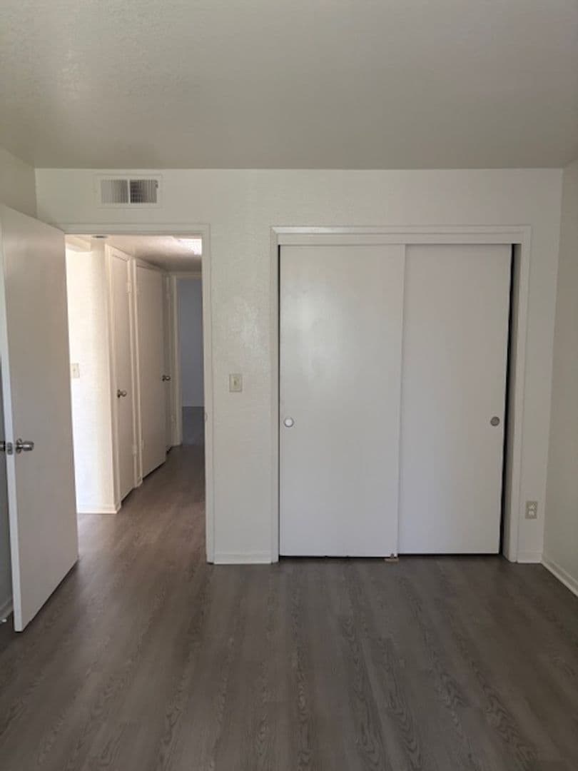 Fresno Apartment: 5150 North Valentine Avenue