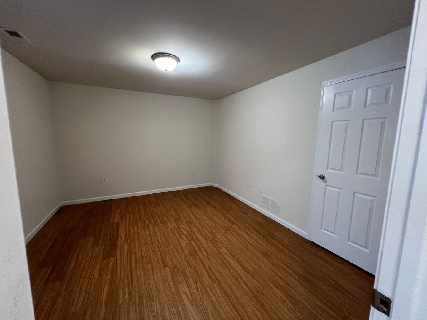 Labadie Apartment: 112 Horseshoe Valley Drive