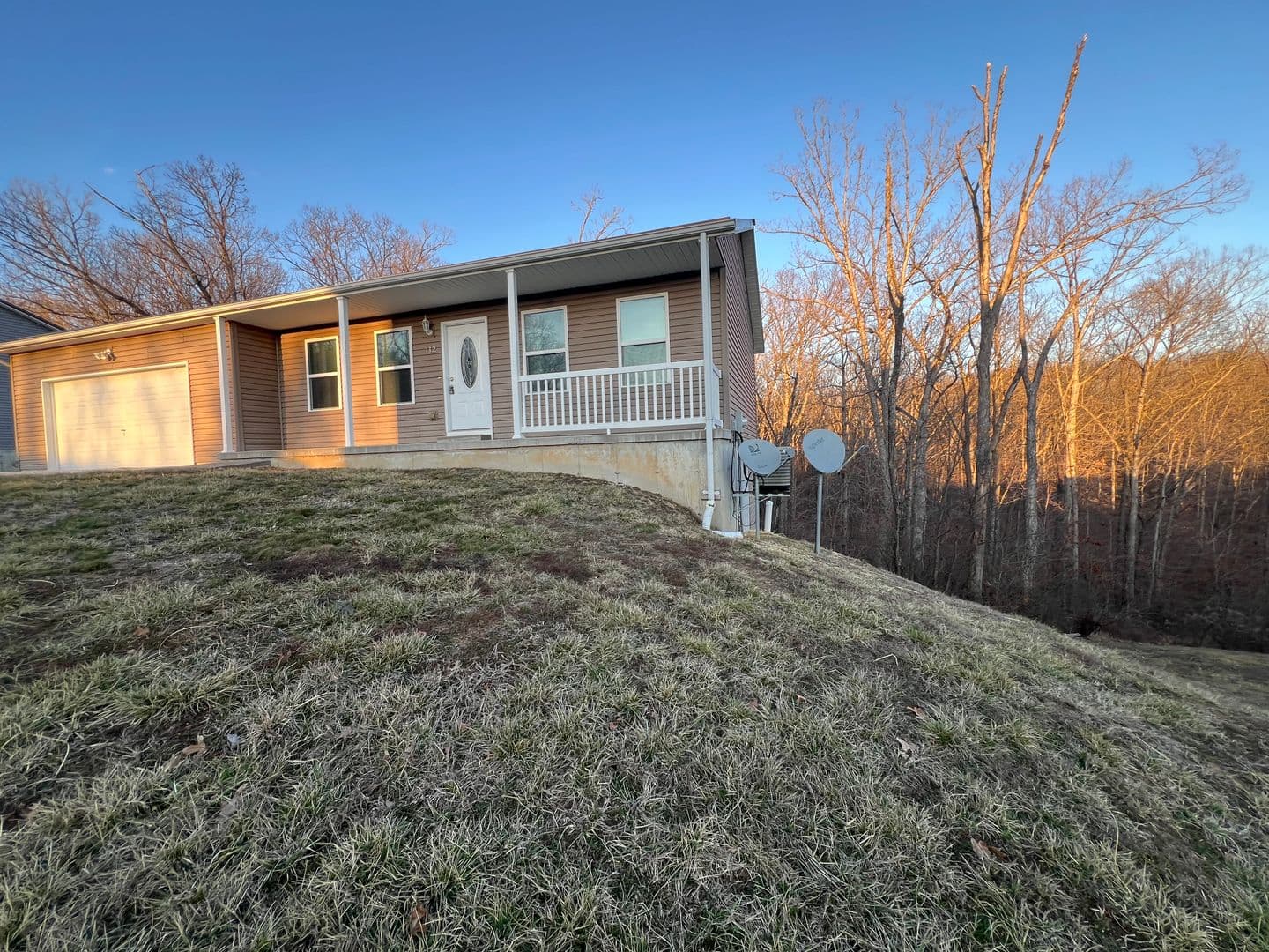 Labadie Apartment: 112 Horseshoe Valley Drive