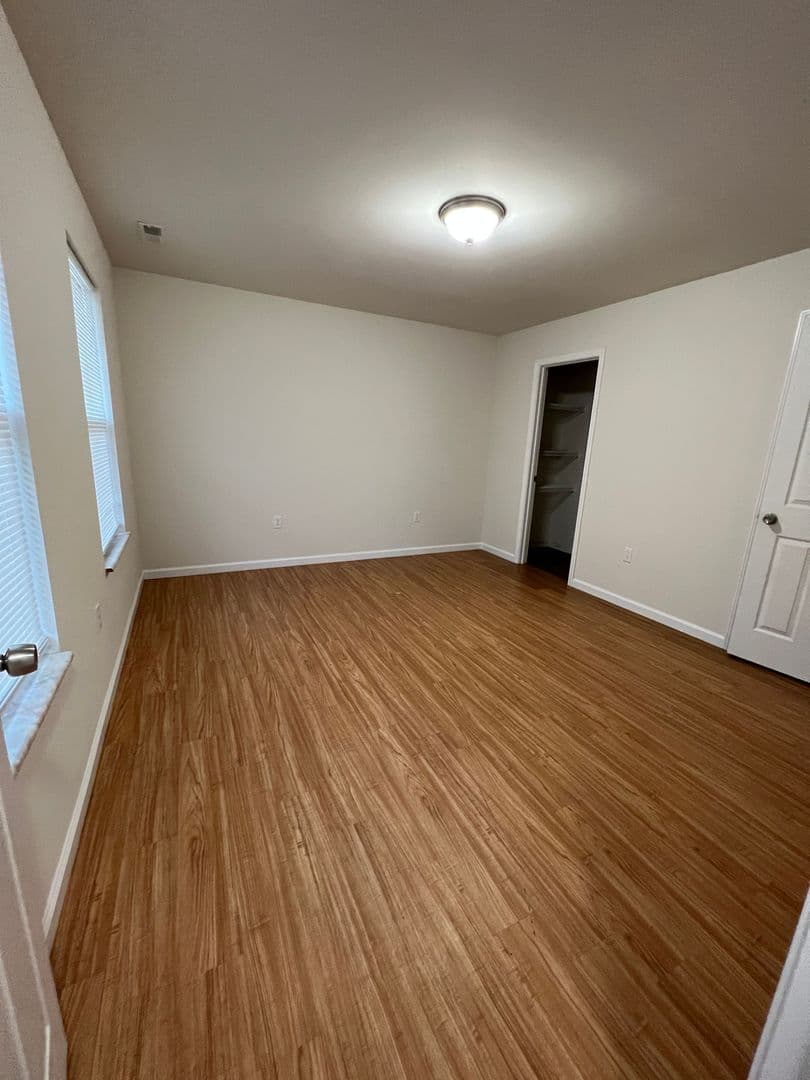 Marthasville Apartment: 11447 Boone Trail