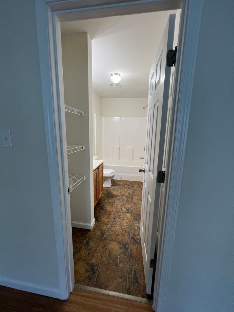 Marthasville Apartment: 11447 Boone Trail