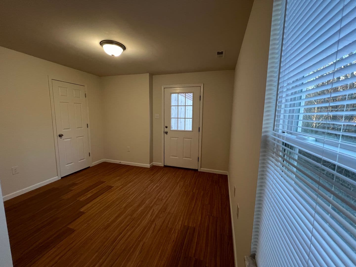Labadie Apartment: 112 Horseshoe Valley Drive