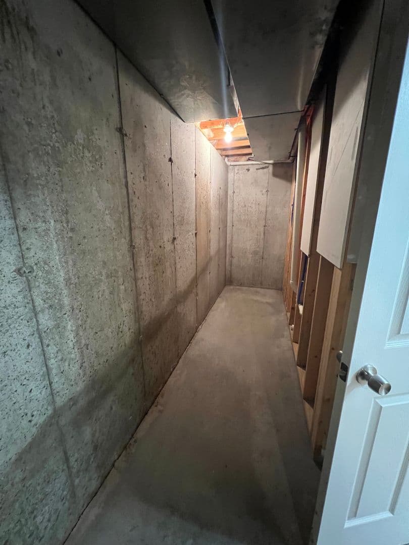 Labadie Apartment: 112 Horseshoe Valley Drive