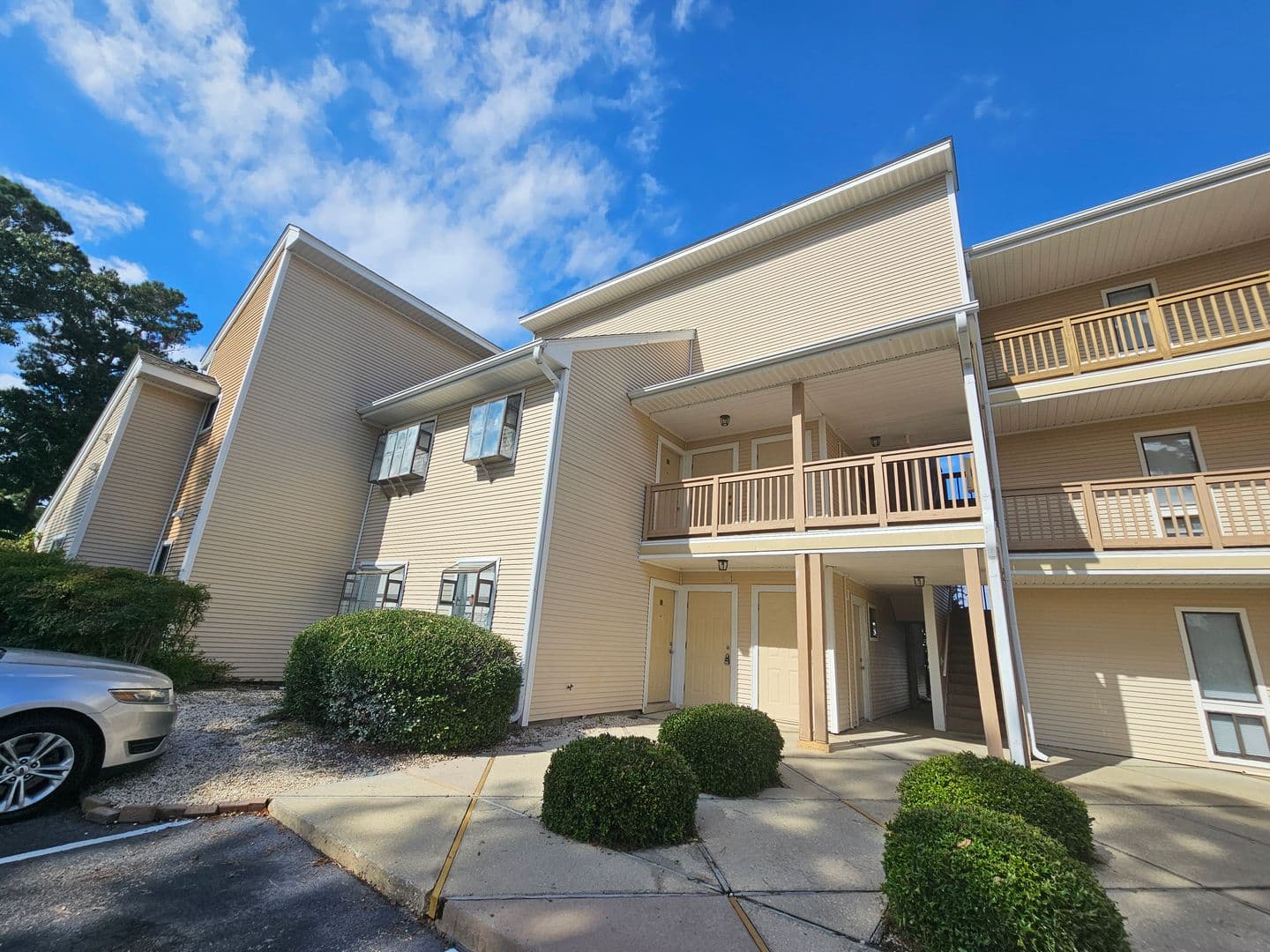 Little River Apartment: 1025 Plantation Drive