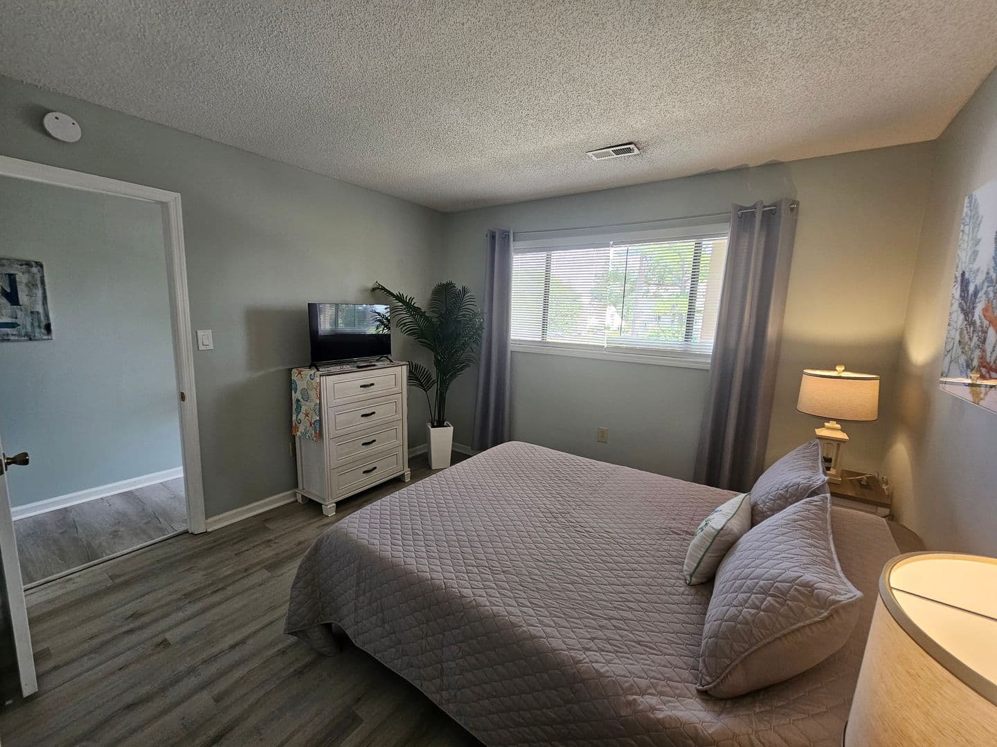 Little River Apartment: 1025 Plantation Drive W