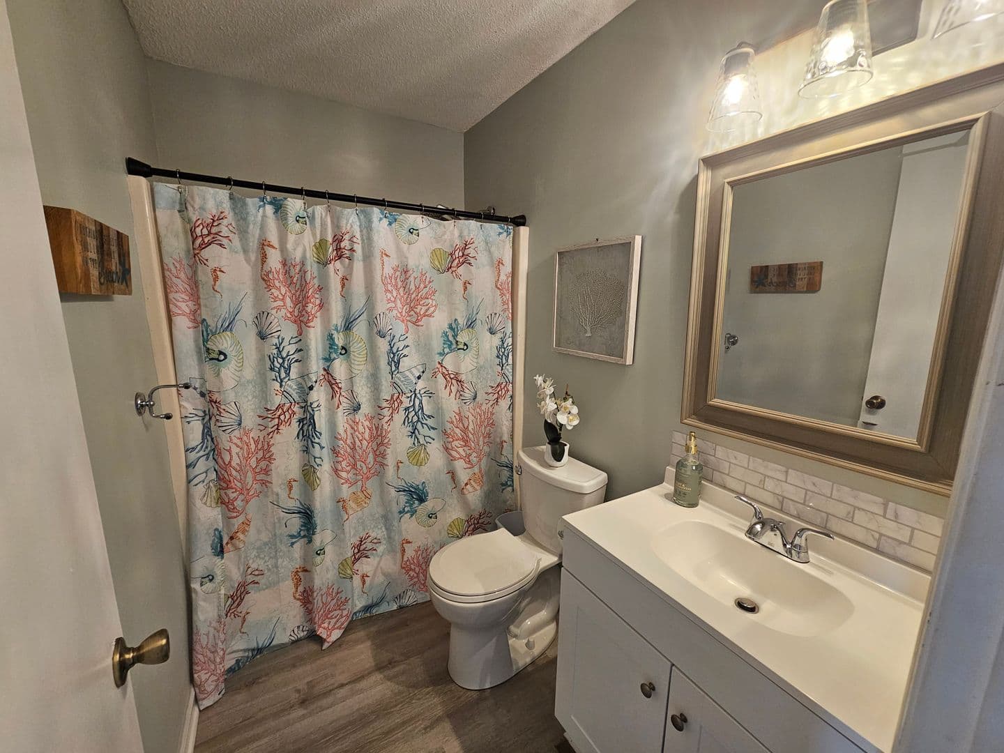 Little River Apartment: 1025 Plantation Drive W