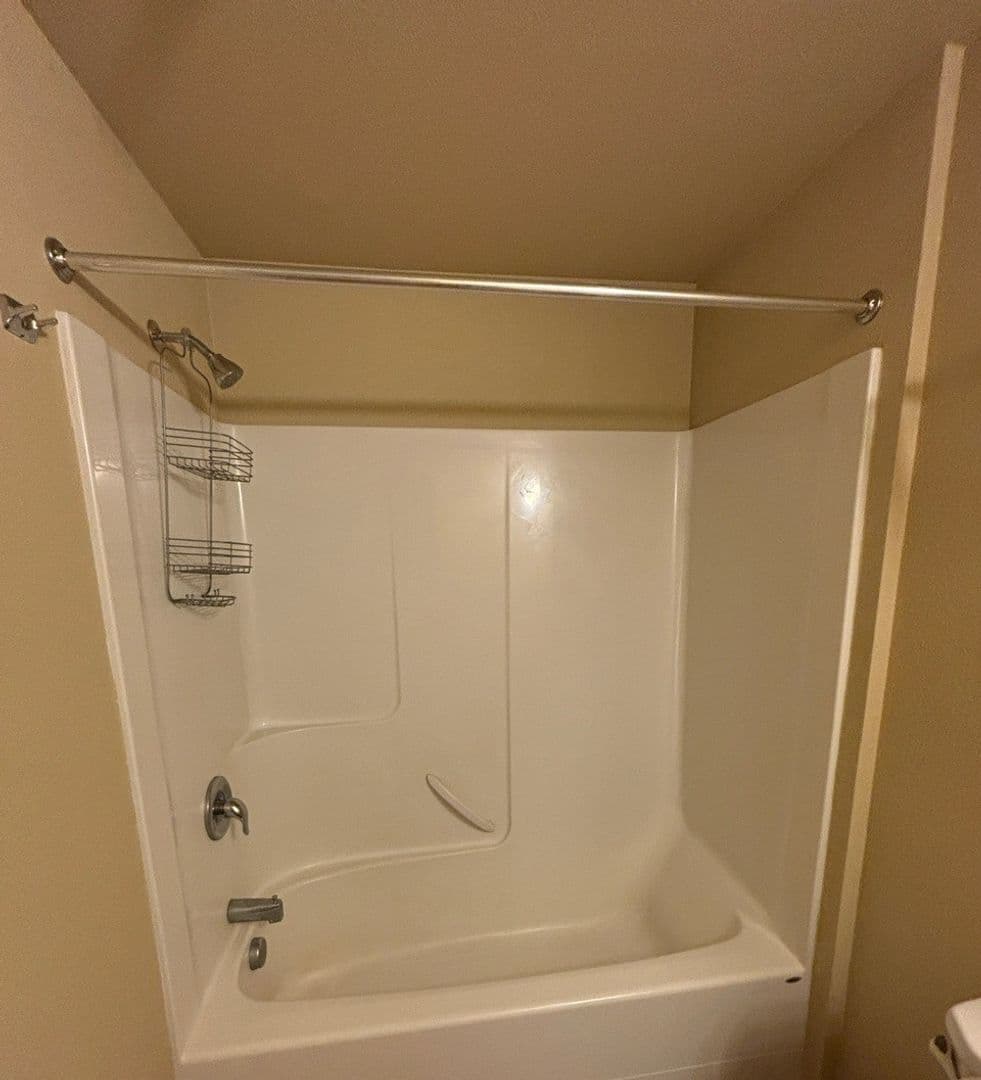 La Grande Apartment: 2109 3rd st