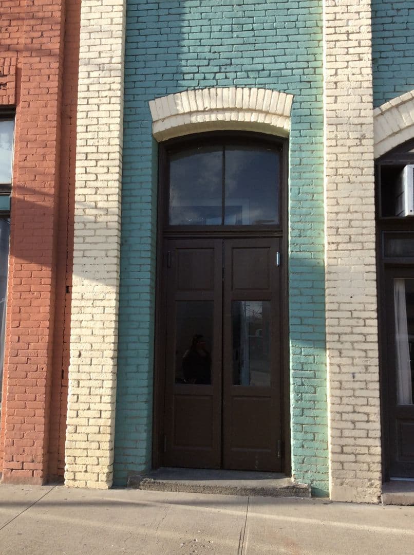 La Grande Apartment: 214 Fir Street