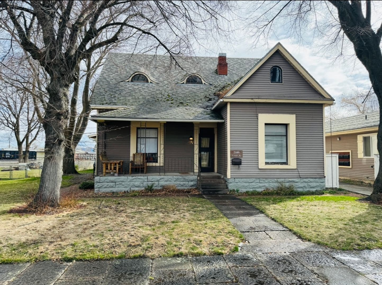 La Grande Apartment: 2109 3rd st