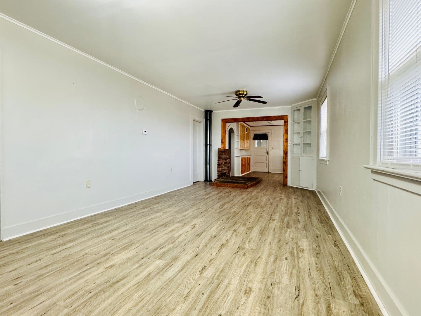 La Grande House: 3401 Cove Ave