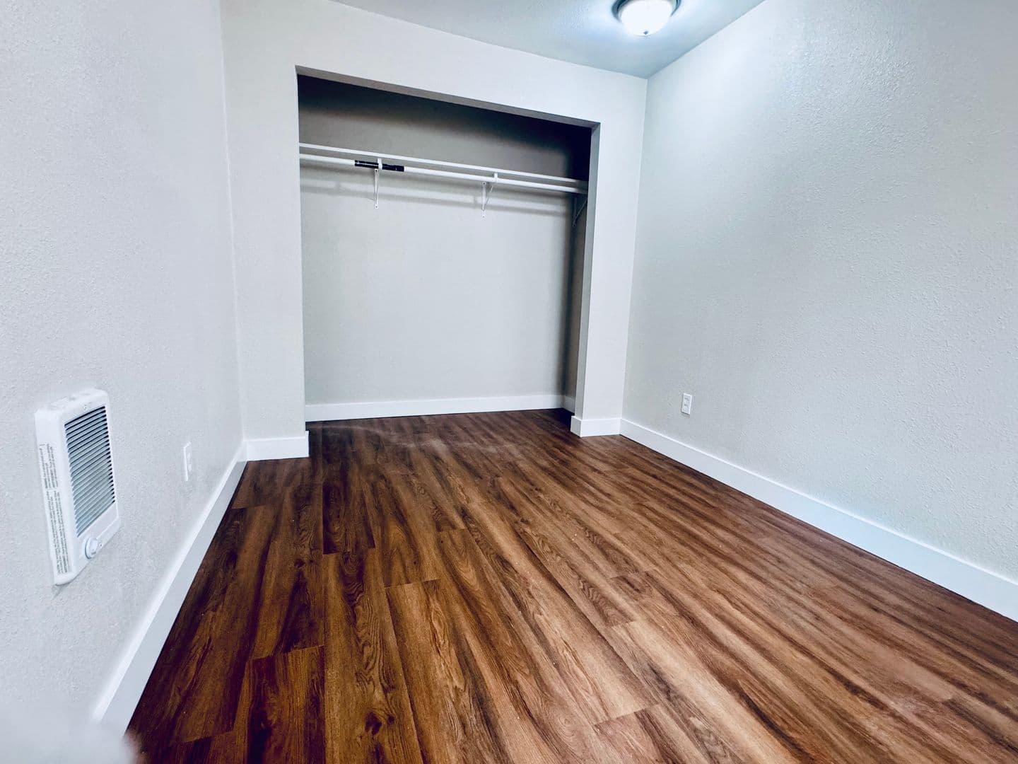 La Grande Apartment: 1606 & 1608 & 1610 4th street