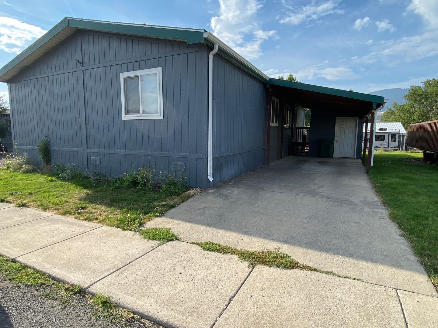 La Grande House: 313 12th St. #31