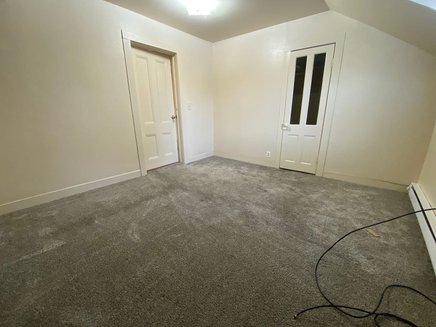 La Grande Apartment: 1508 N Ave