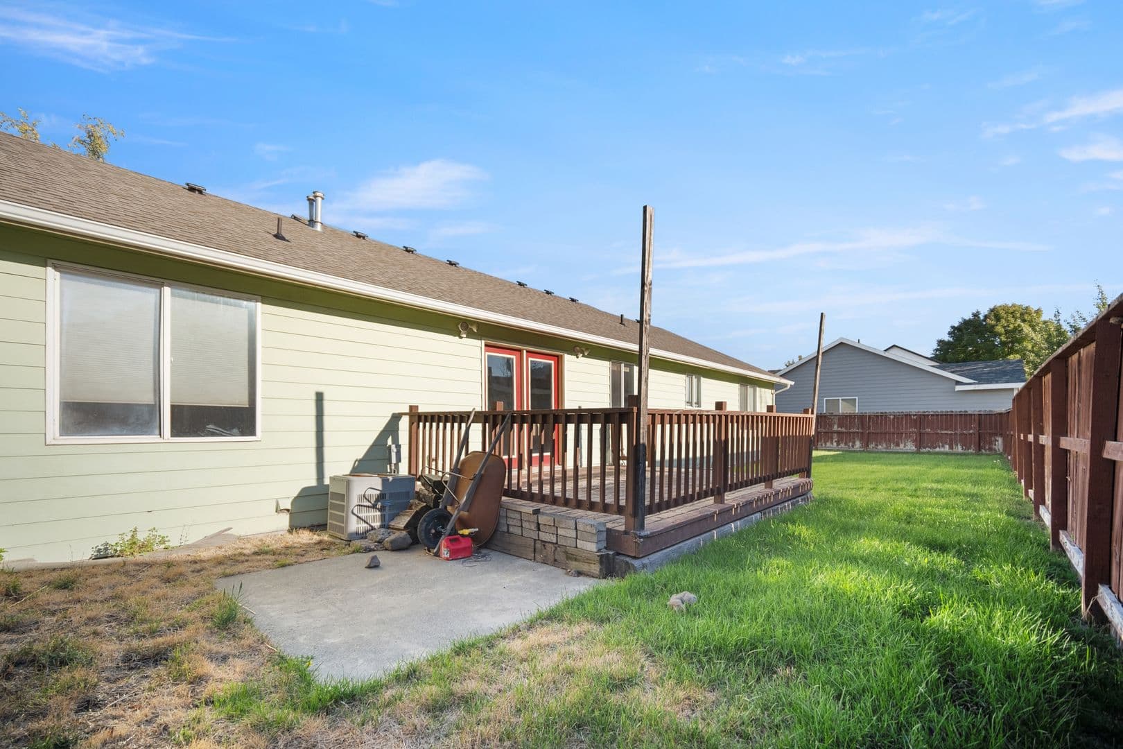 La Grande House: 114 18th st.
