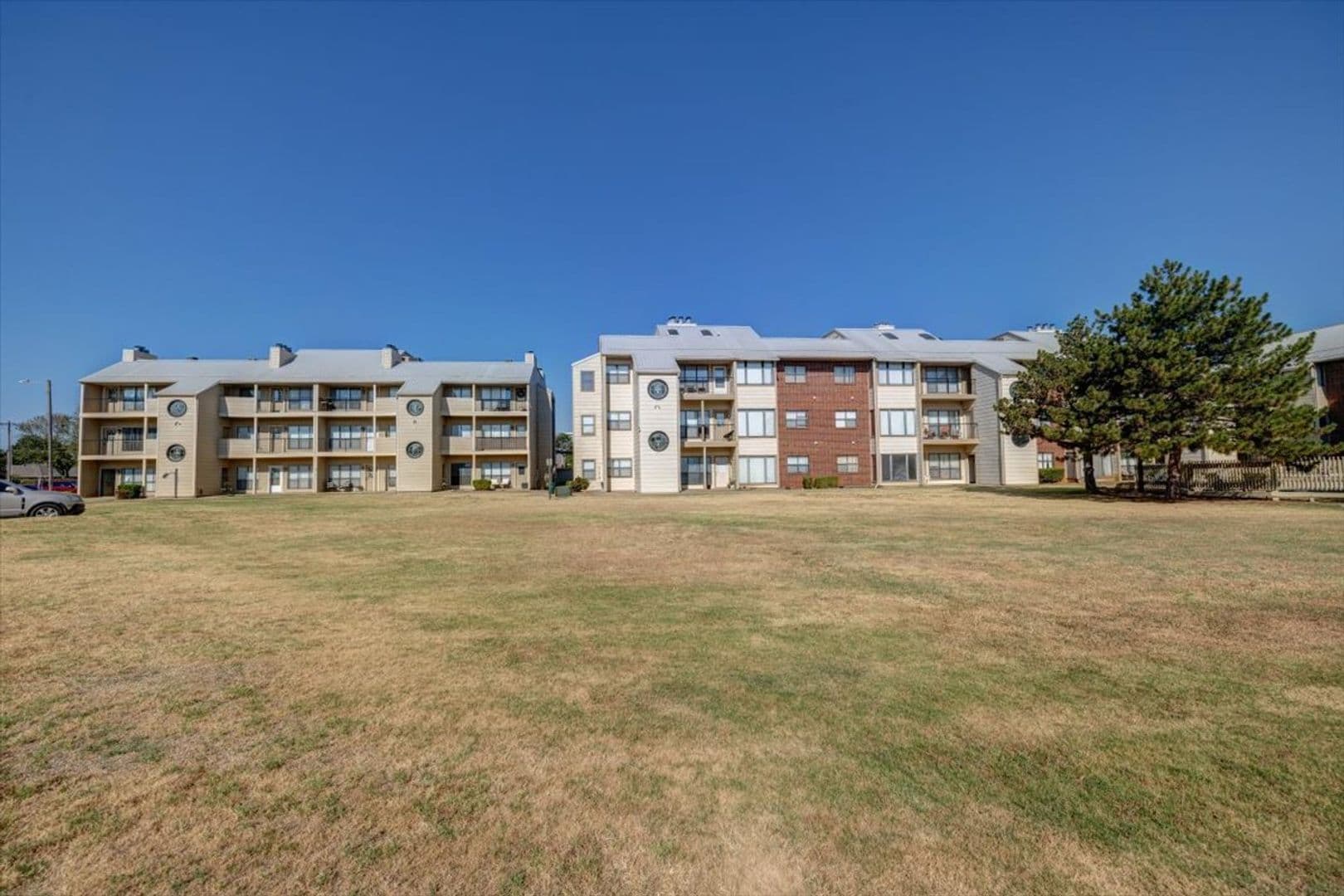 Oklahoma City Apartment: 10400 N Council Rd