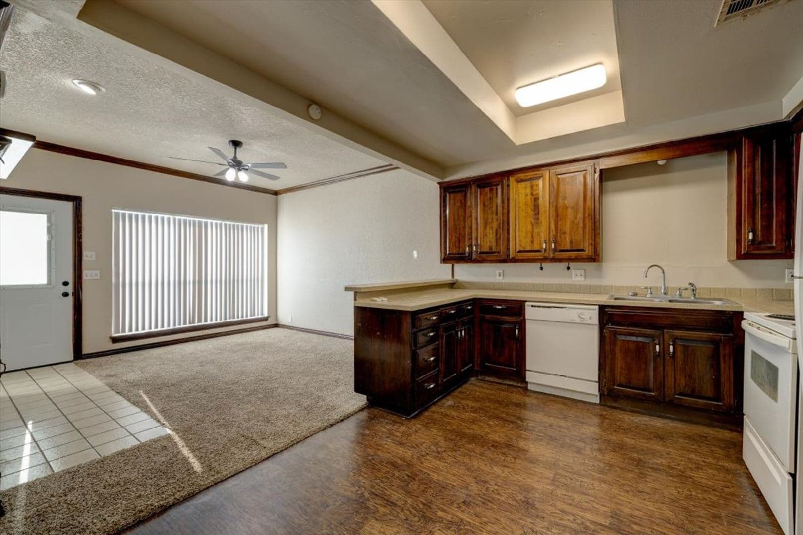 Oklahoma City Apartment: 10400 N Council Rd