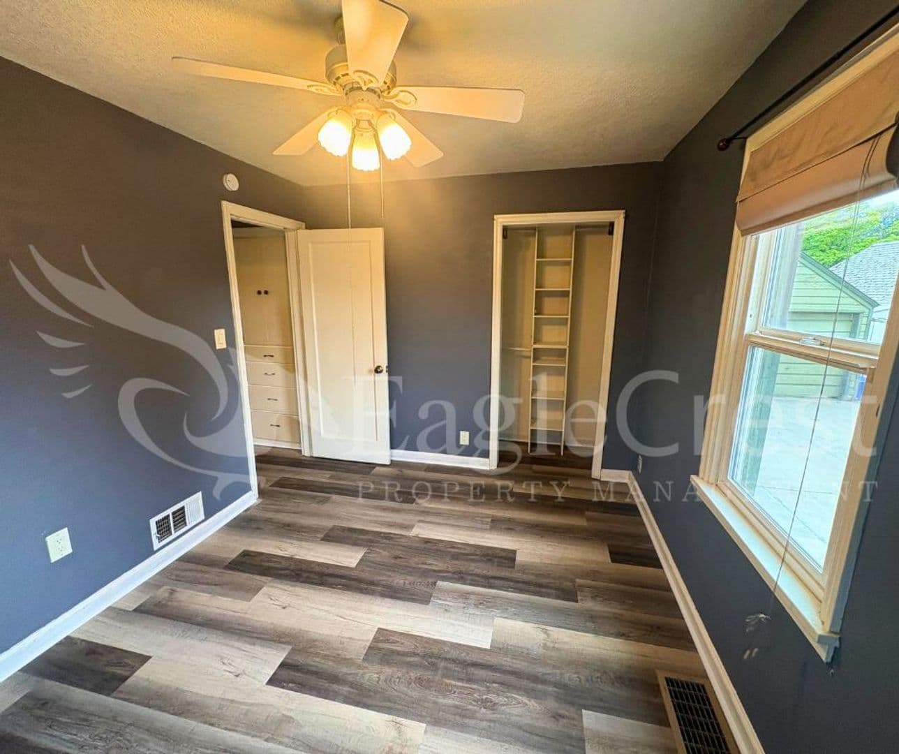College Place Apartment: 127 SW 6th St.