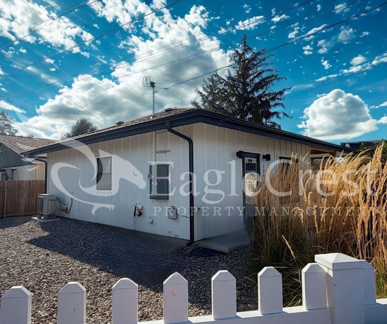 Walla Walla House: 126 Merril Rd