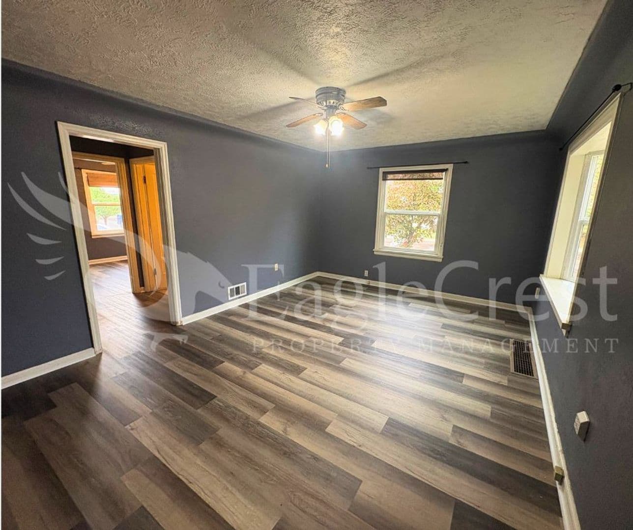 College Place Apartment: 127 SW 6th St.