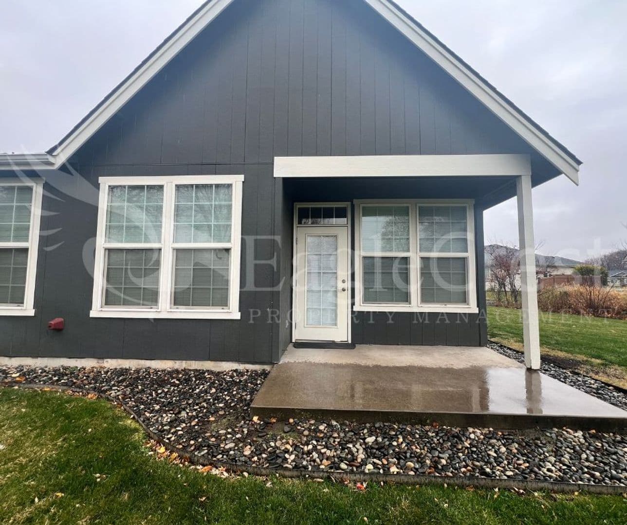 Walla Walla Condo: College Place Associates, LLC