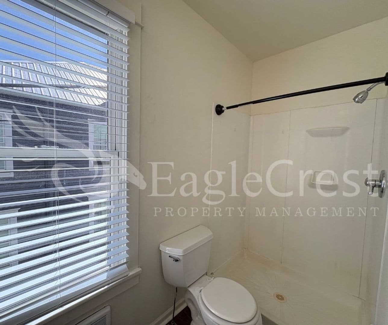 Walla Walla Apartment: 105 N. Spokane St.