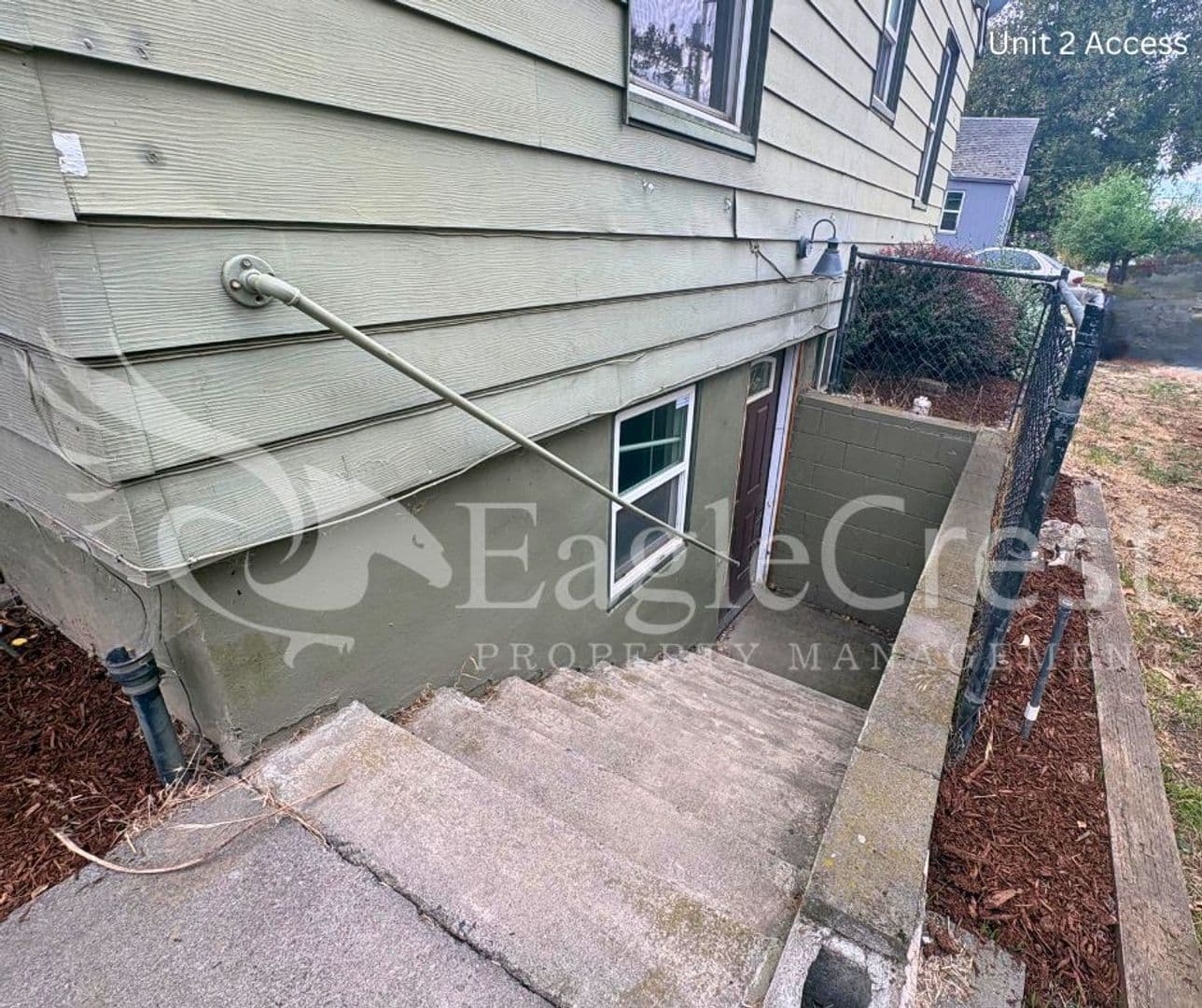 College Place Apartment: 127 SW 6th St.