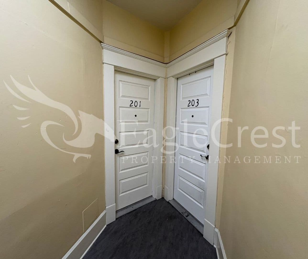 Walla Walla Apartment: 105 N. Spokane St.