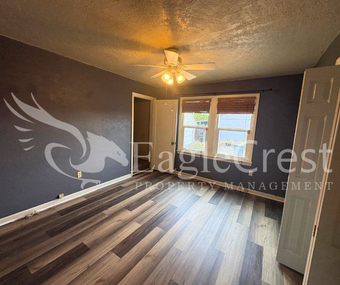 College Place Apartment: 127 SW 6th St.