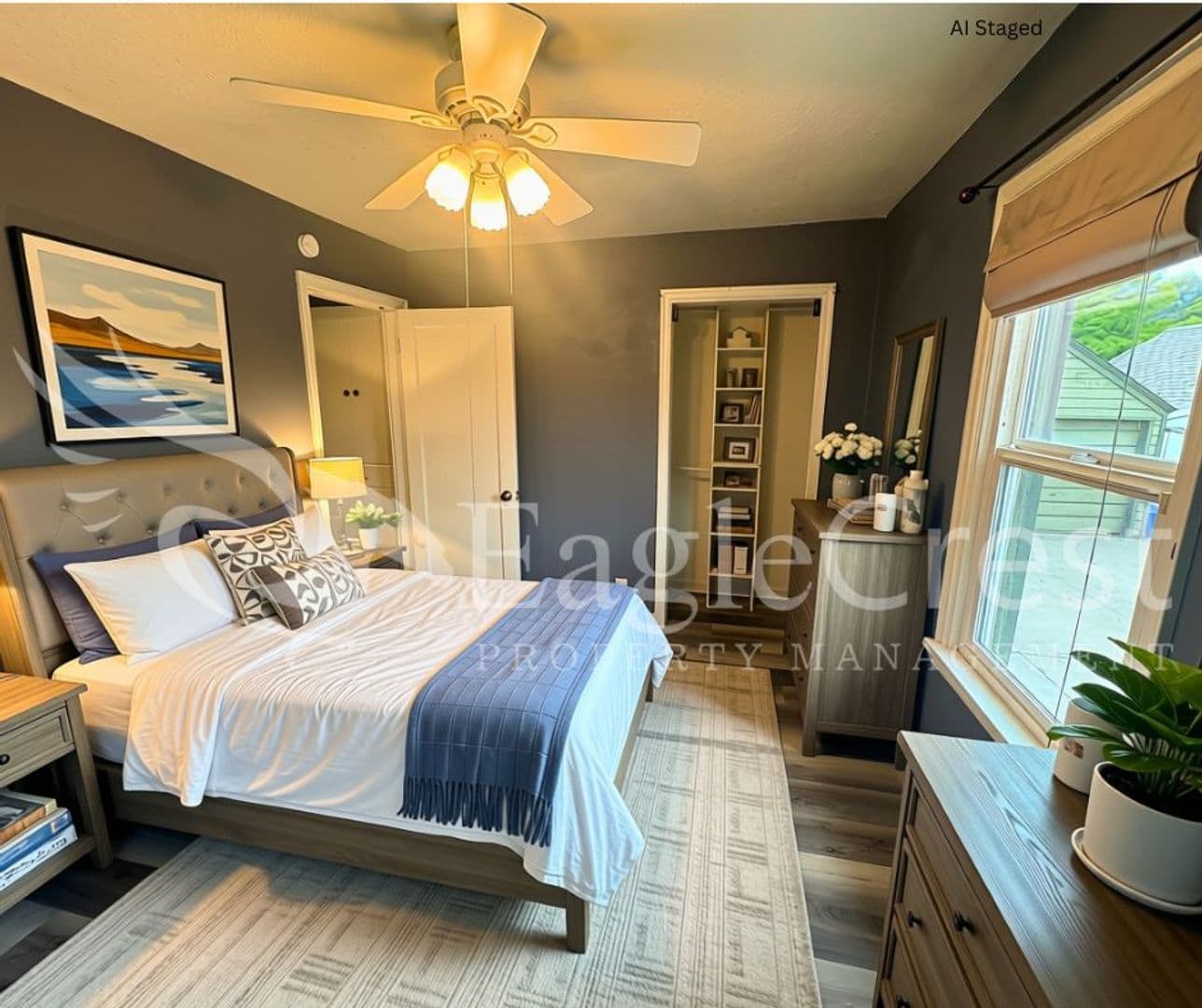 College Place Apartment: 127 SW 6th St.