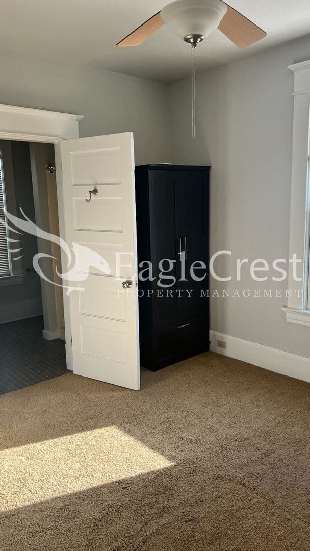 Walla Walla Apartment: 105 N. Spokane St.