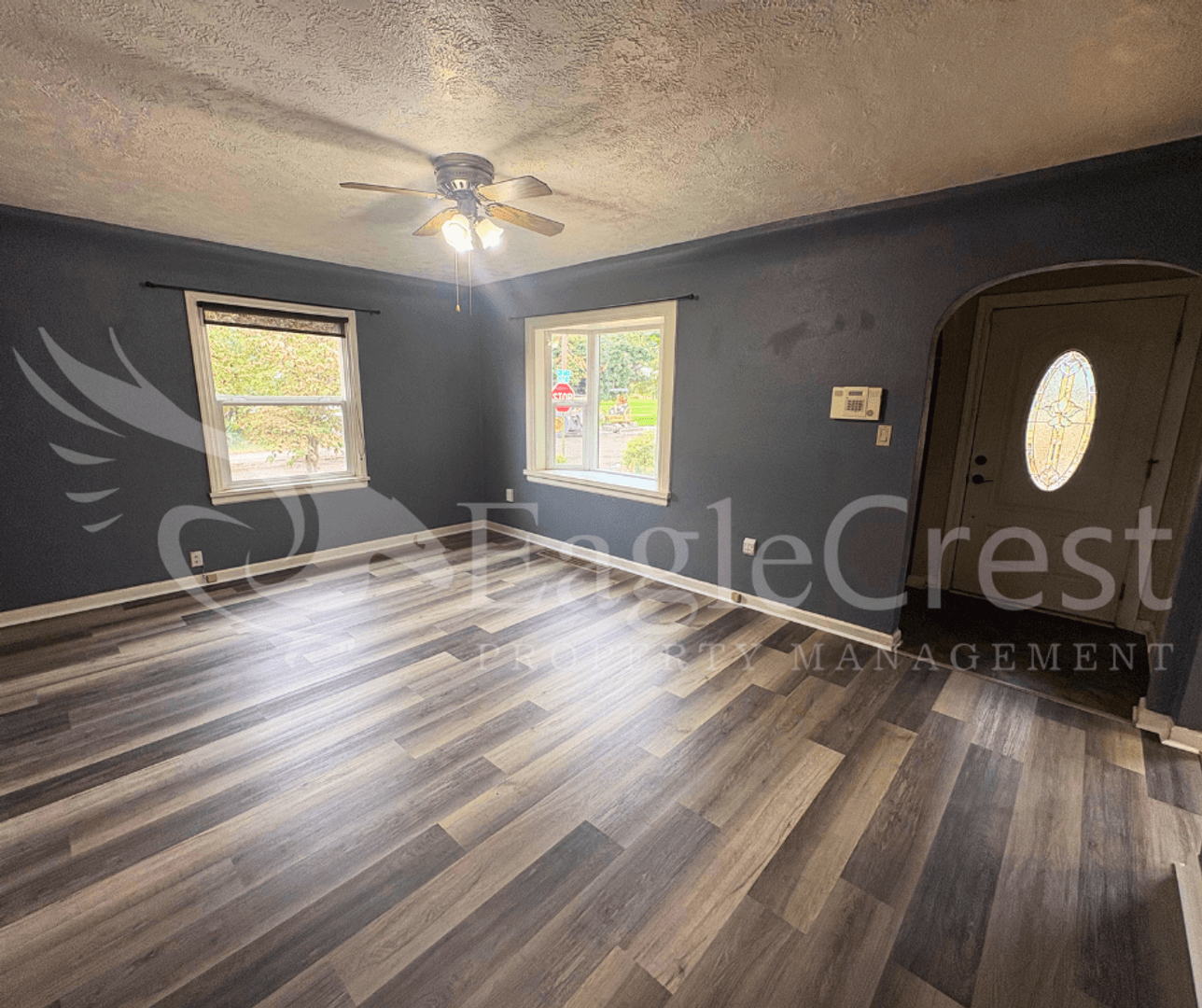 College Place Apartment: 127 SW 6th St.