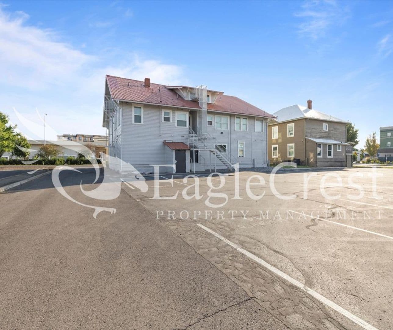 Walla Walla Apartment: 105 N. Spokane St.