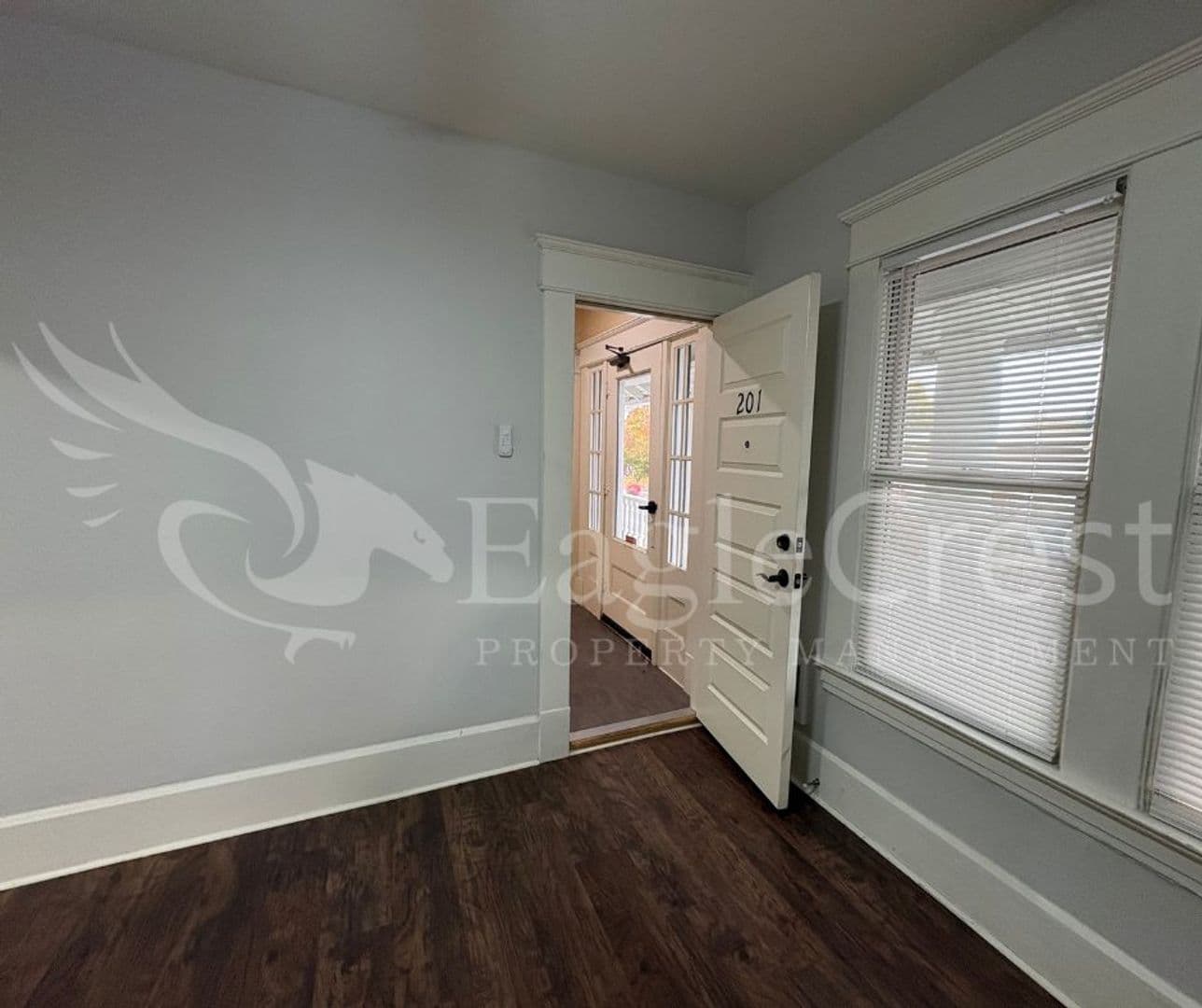 Walla Walla Apartment: 105 N. Spokane St.