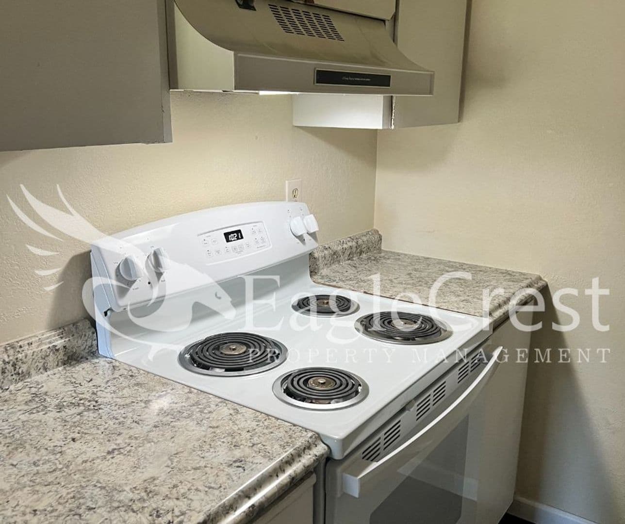 College Place Apartment: 320 NE C St