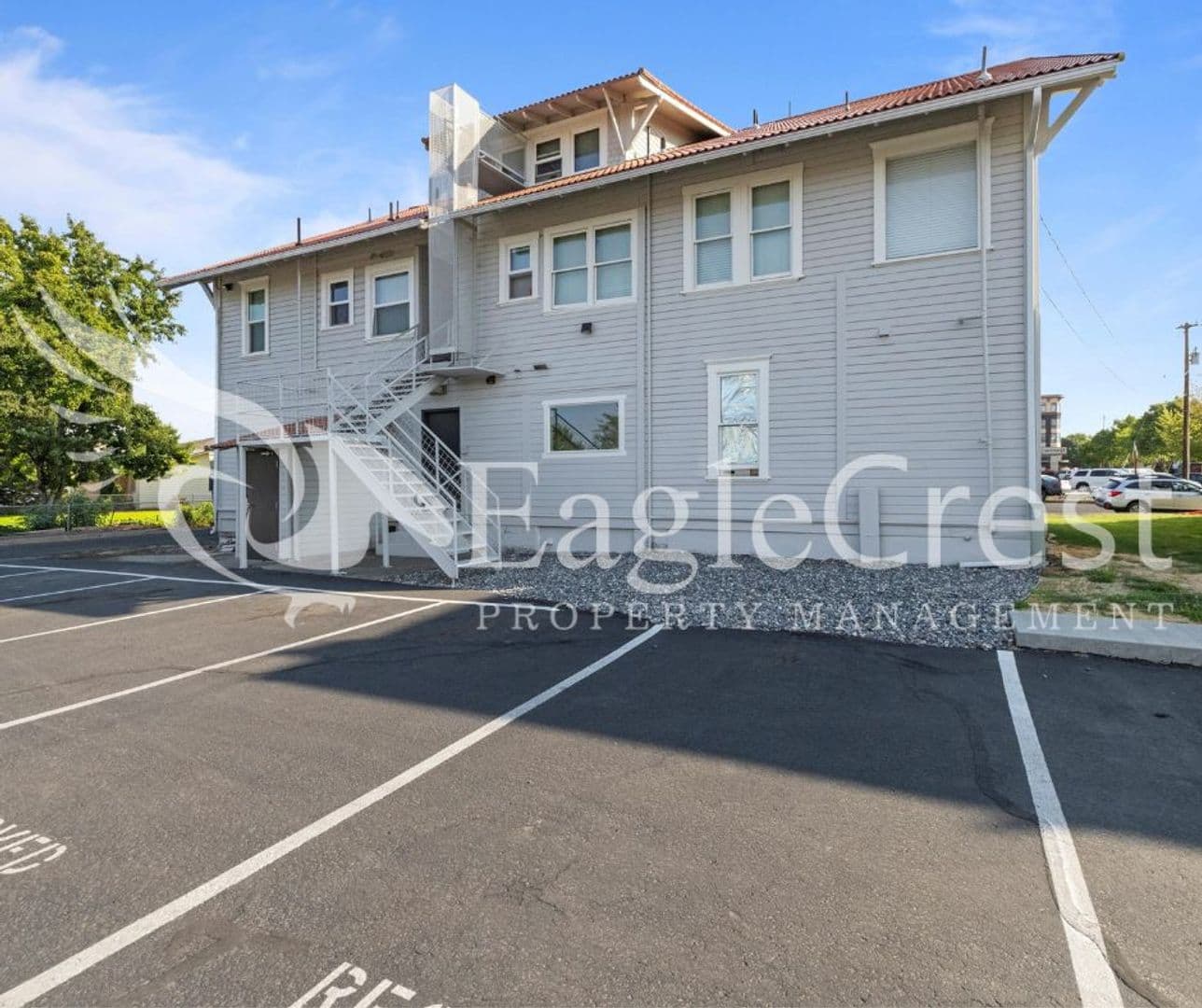 Walla Walla Apartment: 105 N. Spokane St.