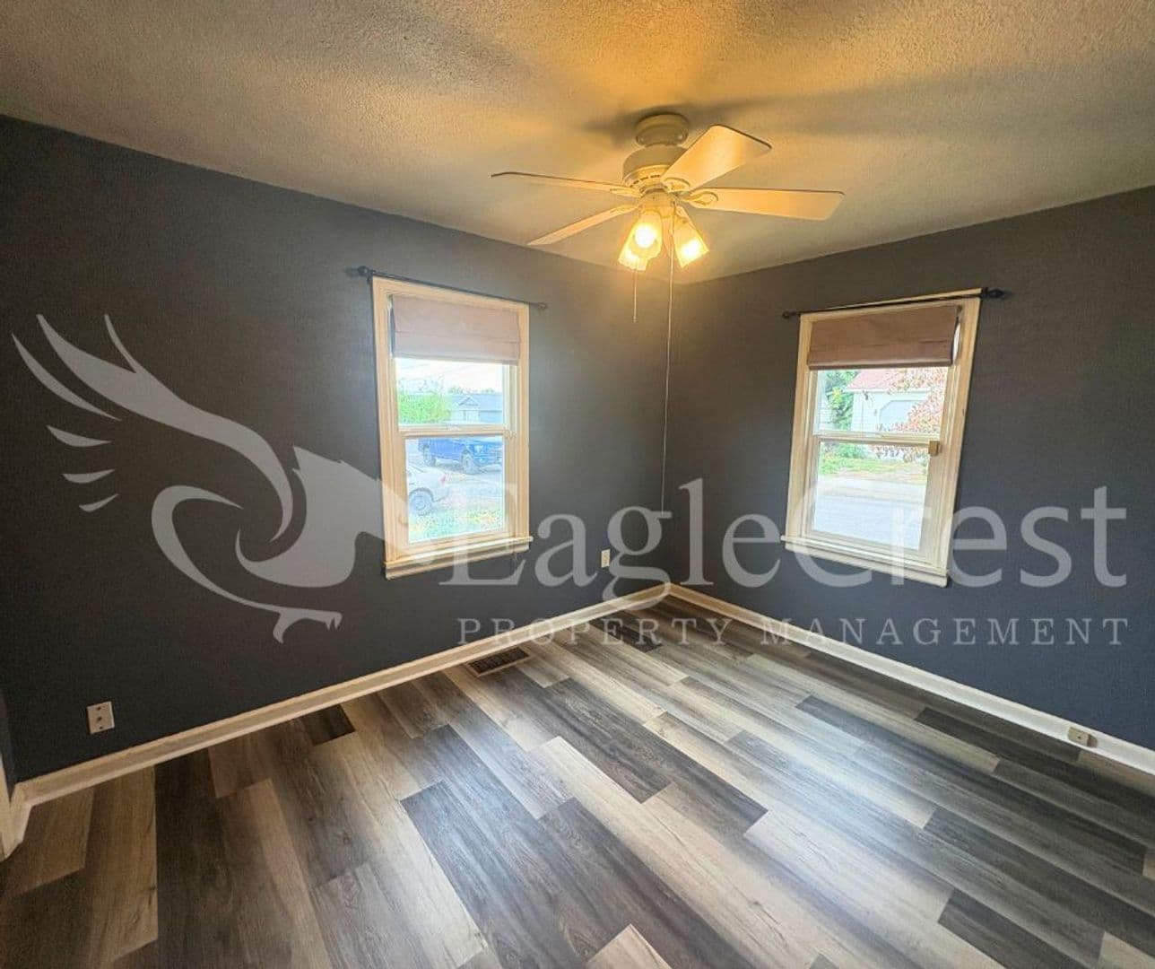 College Place Apartment: 127 SW 6th St.