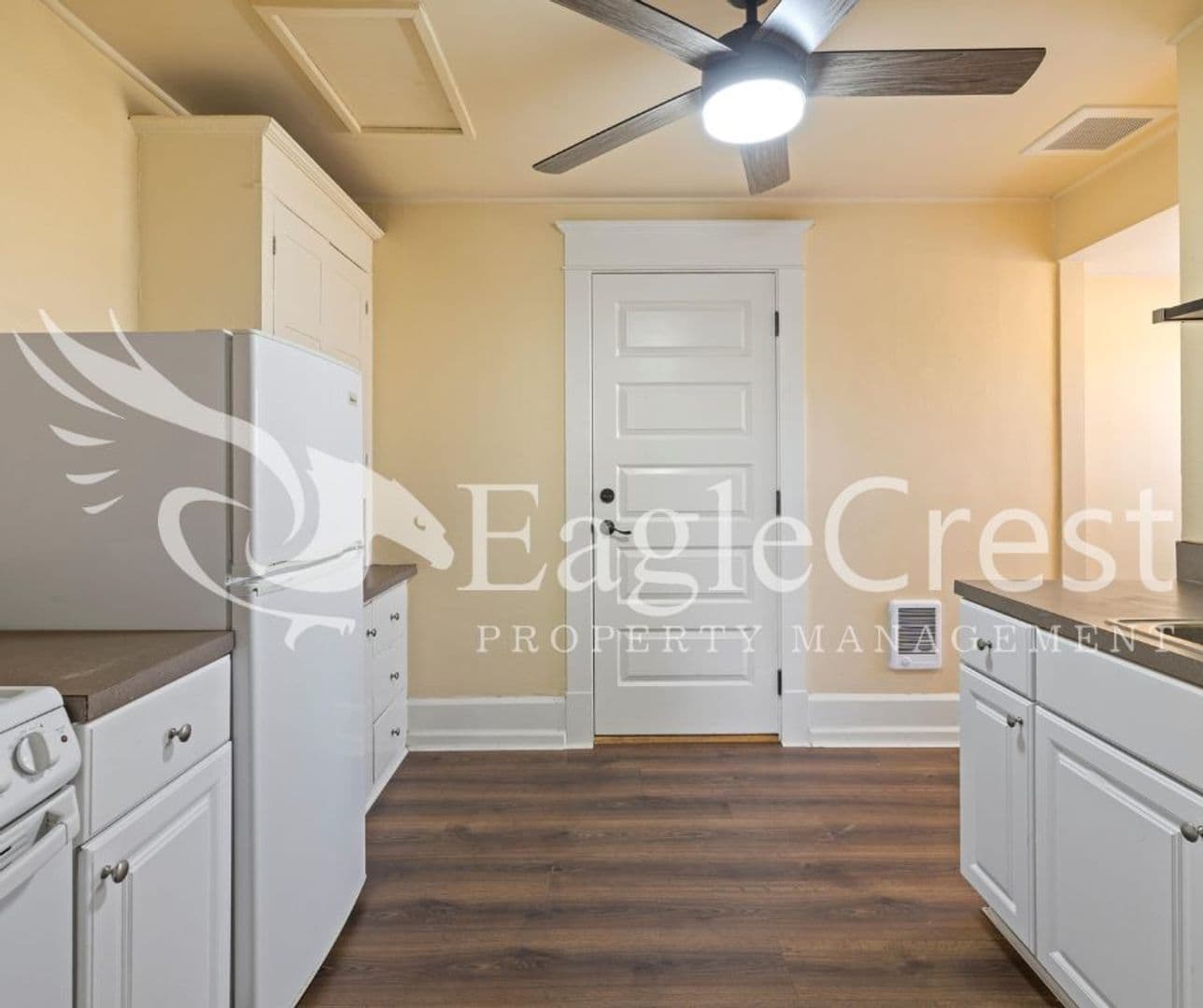 Walla Walla Apartment: 105 N. Spokane St.