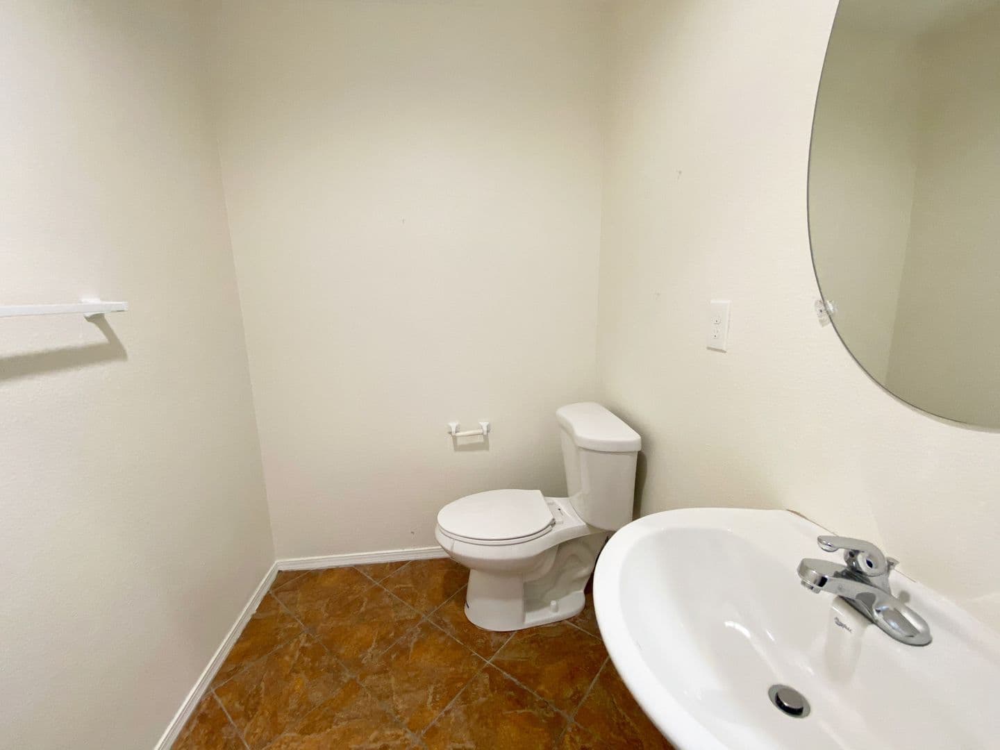 Palmdale House: 6141 Serra Way