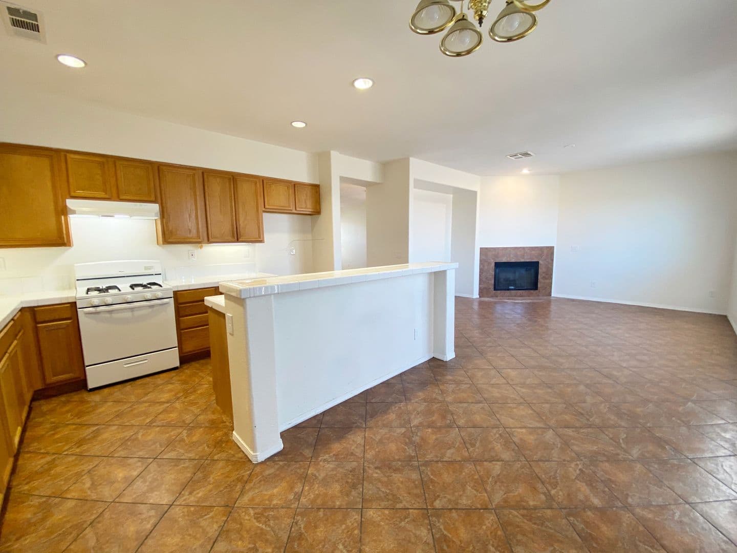 Palmdale House: 6141 Serra Way