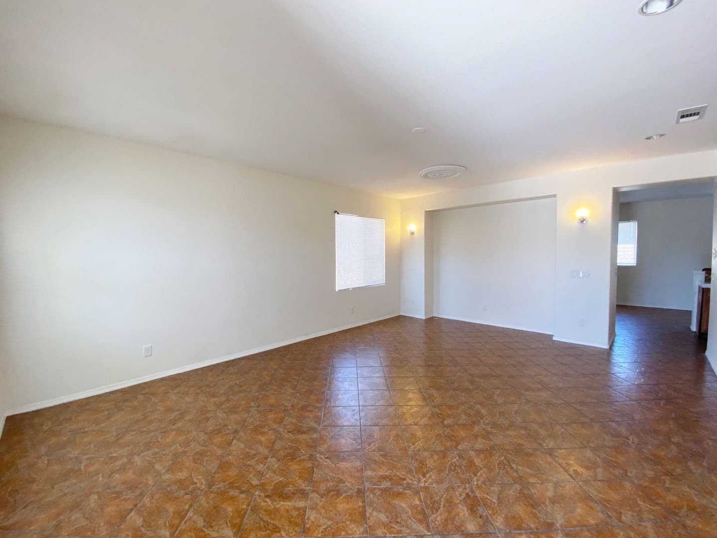 Palmdale House: 6141 Serra Way