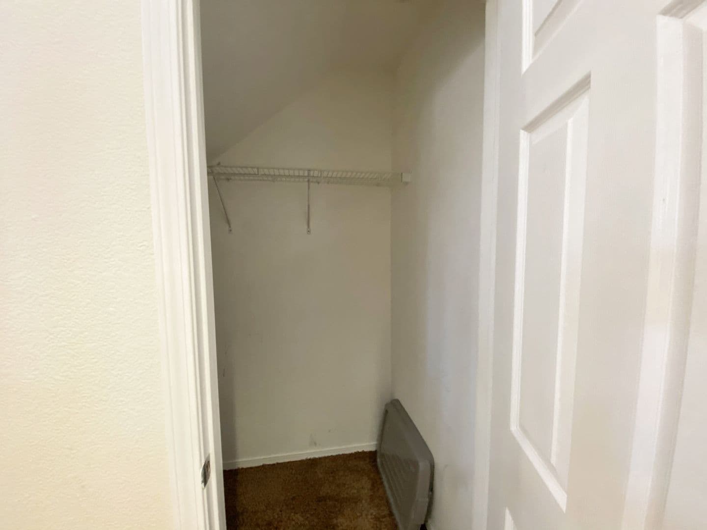 Palmdale House: 6141 Serra Way