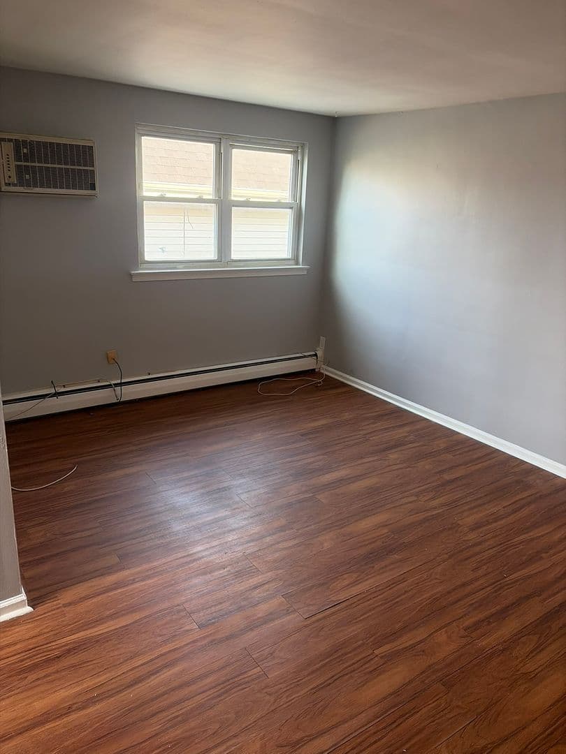 Philadelphia Apartment: 5701-5 Tulip St